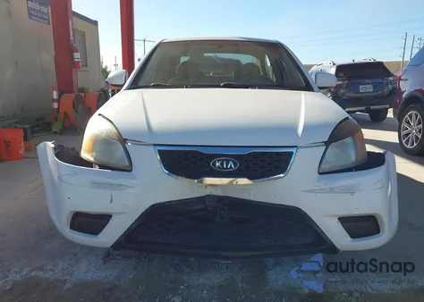 2011 Kia Rio Lx z USA, uszkodzony, nr VIN KNADH4A37B6749840